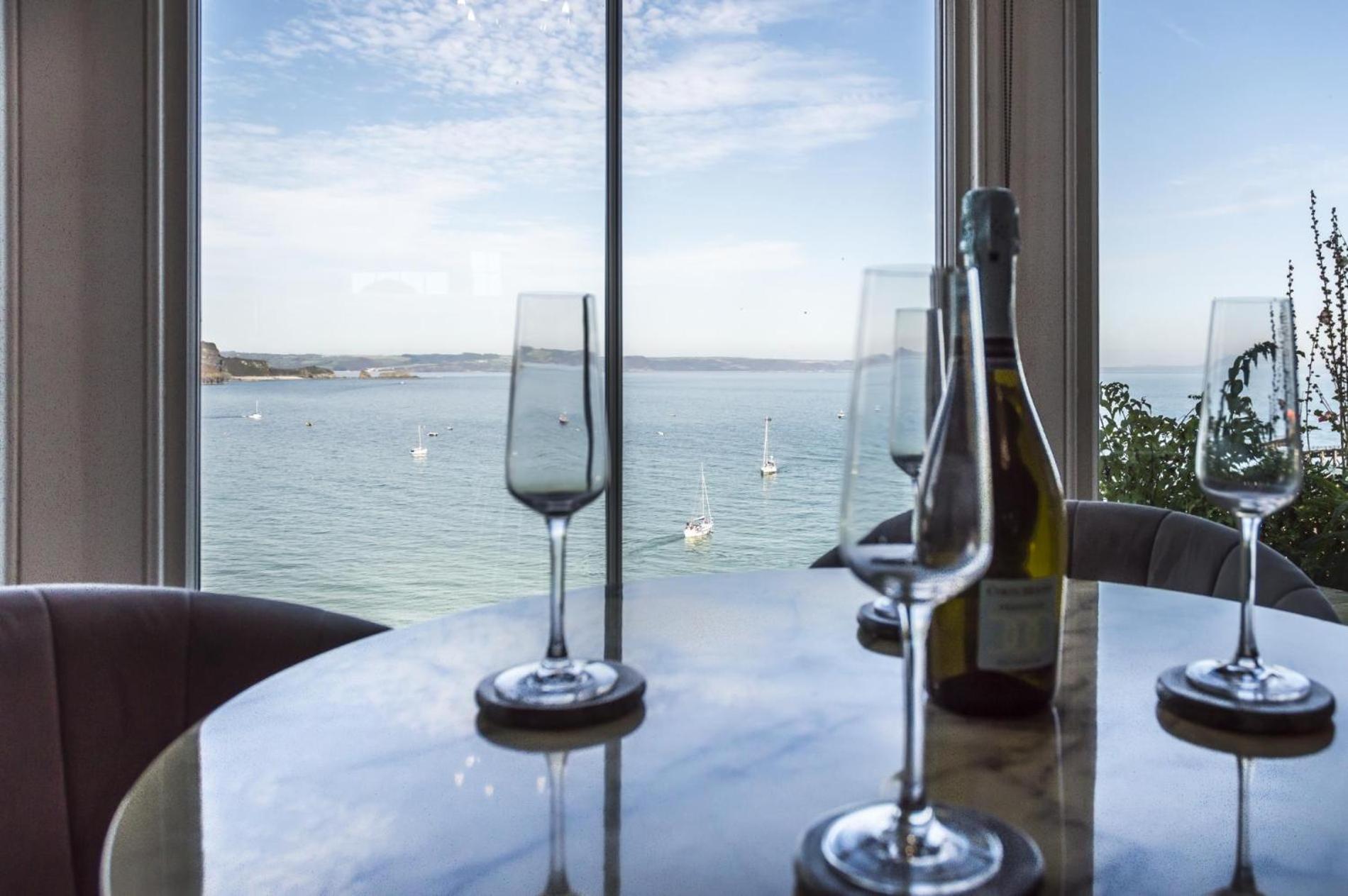 Pieces Of Eight - 2 Bedroom Apartment - Tenby - 외부 사진