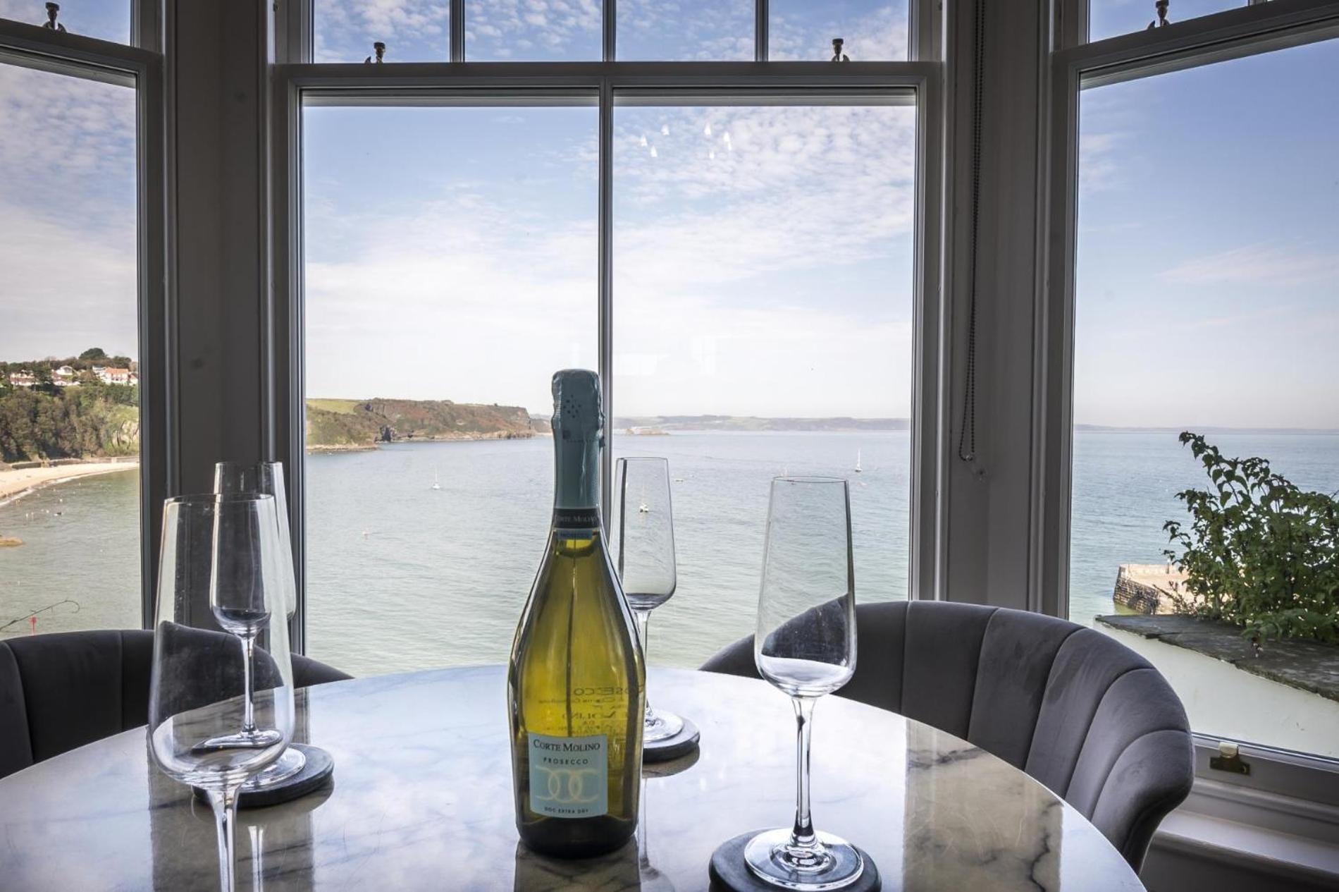 Pieces Of Eight - 2 Bedroom Apartment - Tenby - 외부 사진