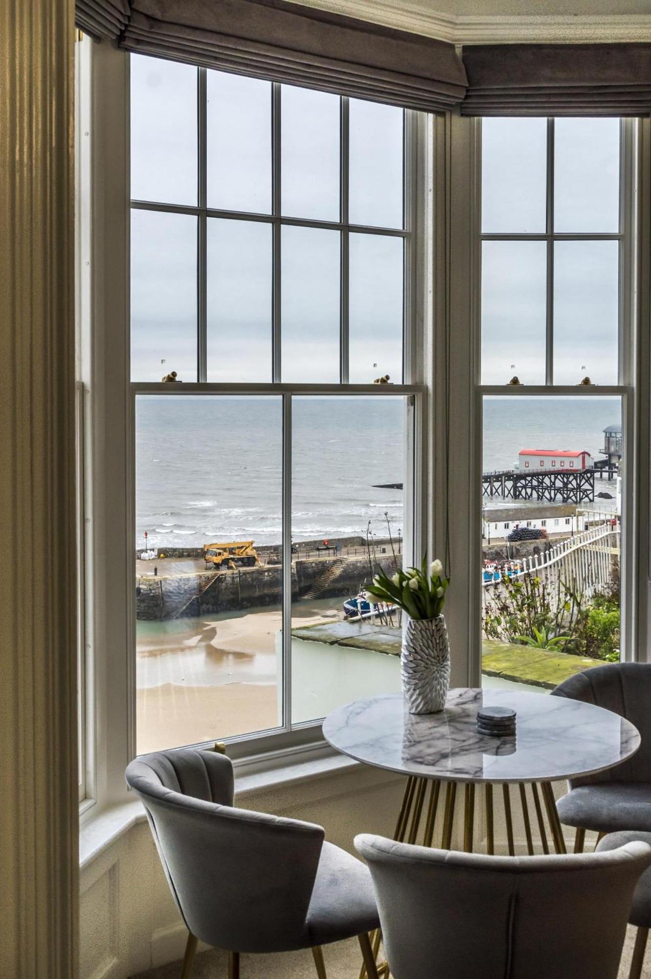 Pieces Of Eight - 2 Bedroom Apartment - Tenby - 외부 사진